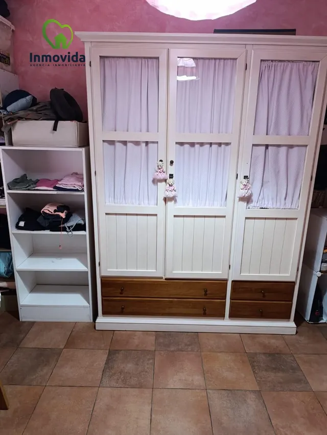 Piso Reformado en Zona Av. Barcelona - Viñuela, Córdoba por €205,000 — 10