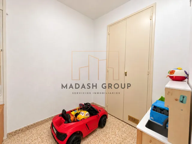 Acogedora vivienda en el barrio Gaudí de Reus por €110,000 — 13