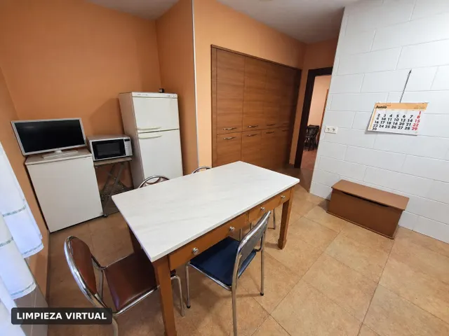 Casa con local comercial, garaje y patio en la gargantada, lieres. ¡vivienda y negocio en un mismo inmueble! — 13