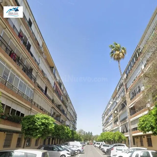 Piso en zona céntrica de Sevilla con gran potencial — 2