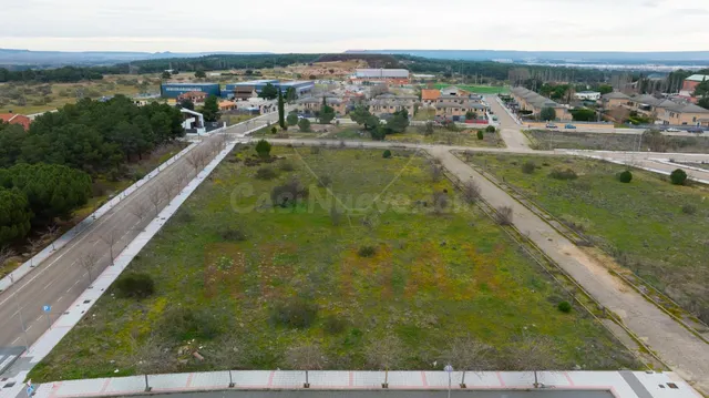 MaraVILLAS TEAM presenta un terreno urbano en Boecillo - foto 4
