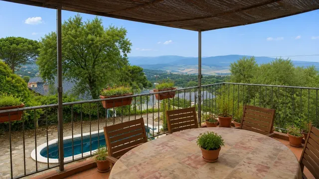 CHALET INDEPENDIENTE CON PISCINA, BUHARDILLA Y VISTAS PANORÁ - foto 3
