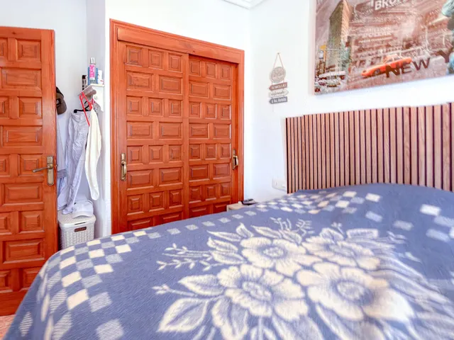 Ciudad Quesada! Magnifico bungalow en 2 plantas independientes, con piscina y parking privado comunitario — 12