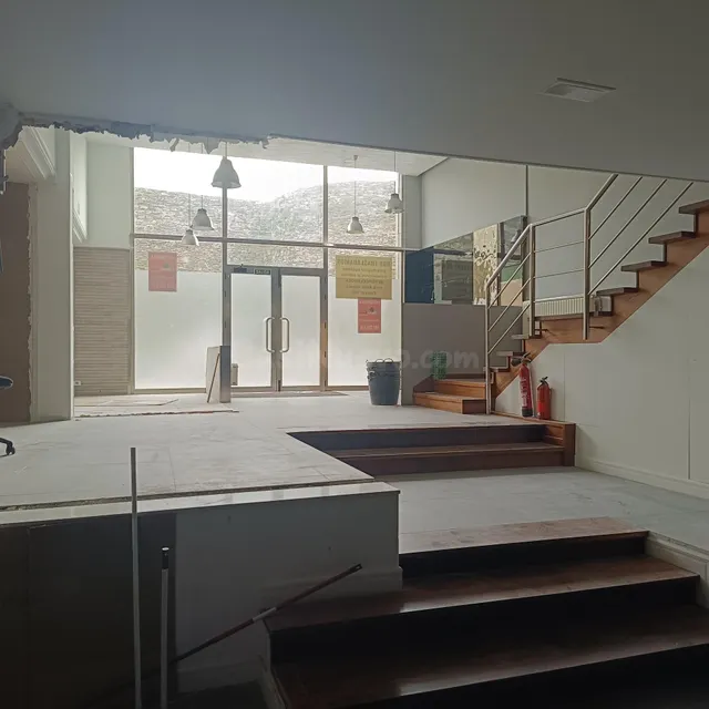 Se vende local comercial en Ronda Muralla!! - foto 3