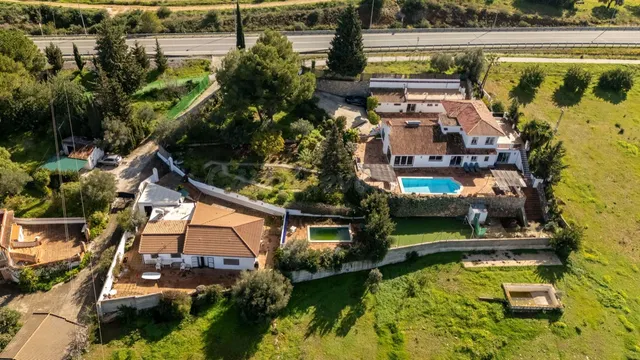 Finca rústica 9 habitaciones 588m² en venta - Costa del Sol — 3
