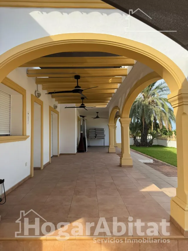 Precioso  chaelt con piscina, garaje, barbacoa y terraza — 13