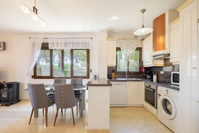 Apartamento de 2 dormitorios en Villamartín - foto 5