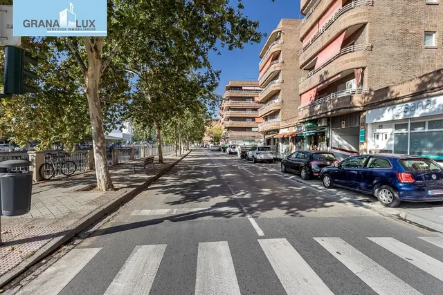 Garaje doble en venta en Urbanización Parque del Genil – Granada Capital — 12