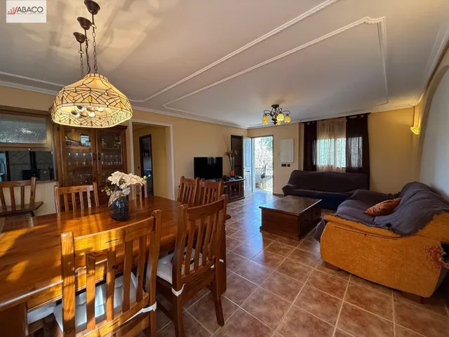 Chalet con 2 viviendas y amplia parcela en la Alcoraya — 3