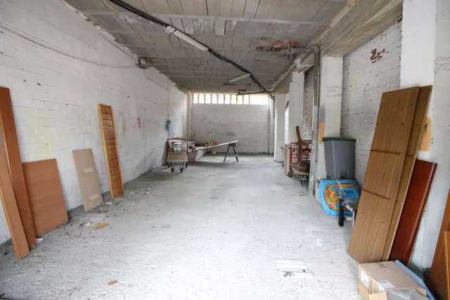 LOCAL COMERCIAL EN TORRELAVEGA EN C/ PANCHO COSSIO 22 — 6