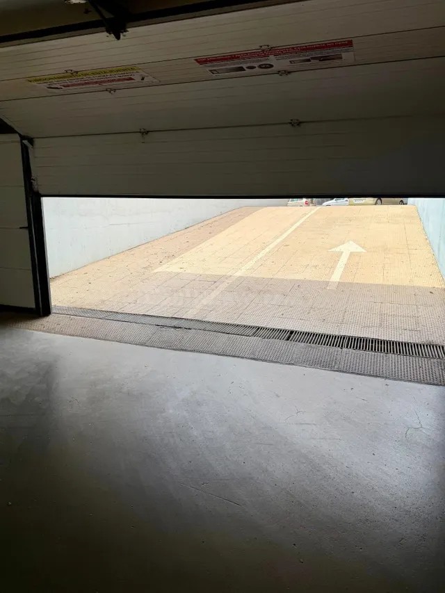 Exclusivo apartamento con piscina, gimnasio, sauna, garaje y trastero en Vega de Acá — 22