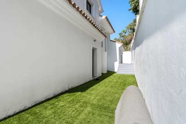 Chalet 5 habitaciones 452m² en venta - Costa Del Sol — 46