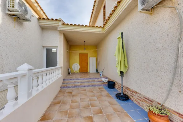 Exclusiva Villa con Jardin de ensueño en Los Dolses, a pasos de La Zenia Boulevard — 16