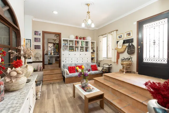 Exclusiva vivienda de grandes dimensiones en Huerto Capitán - foto 3