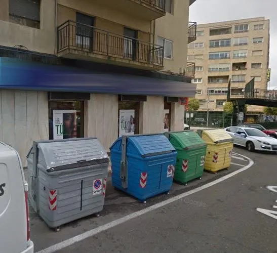 Urbis te ofrece un local en venta en zona Delicias, Salamanca.