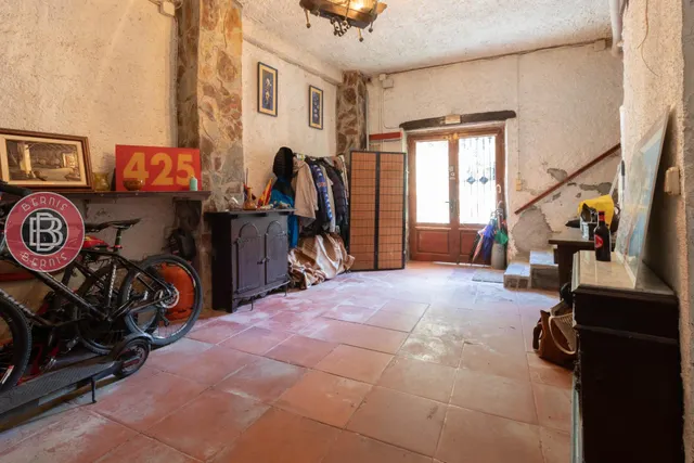 Casa de poble amb encant, 288 m2 construïts  amb celler  pati  terrassa a Piera — 38