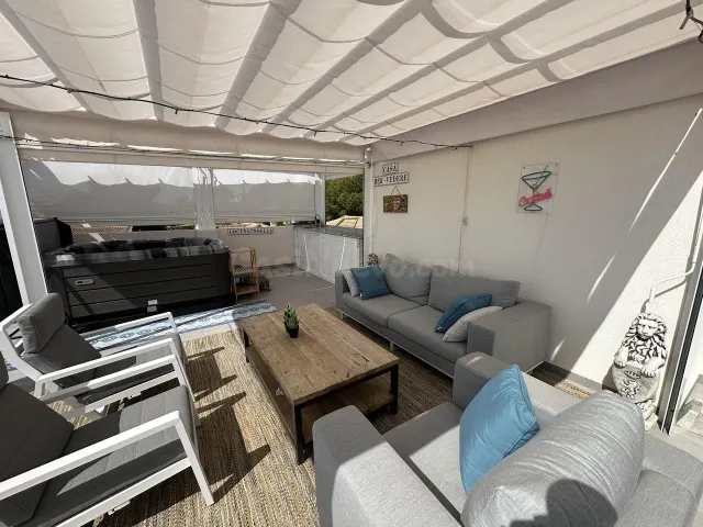 Ático con Vistas al Mar y Jacuzzi Privado en Venta en Orihue