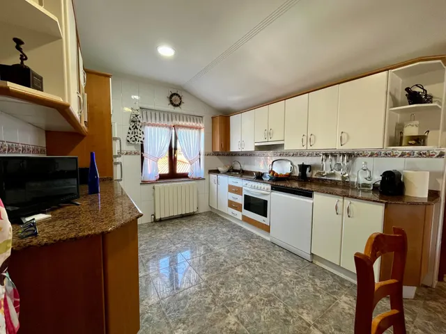 4 Apartamentos Turísticos en Venta a 800 m de la Playa de Somo — 48