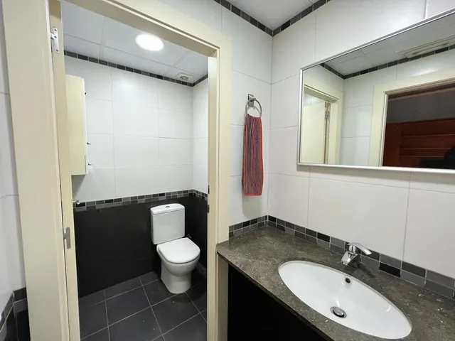LOCAL COMERCIAL  Y PLAZA DE PARKING EN COVADONGA — 11