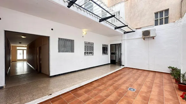 Un hogar lleno de posibilidades en el corazón de Benimodo - foto 2