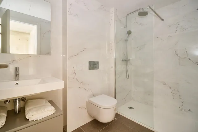 Apartamento de 2 dormitorios 2 Baños a estrenar en Fuengirola — 4