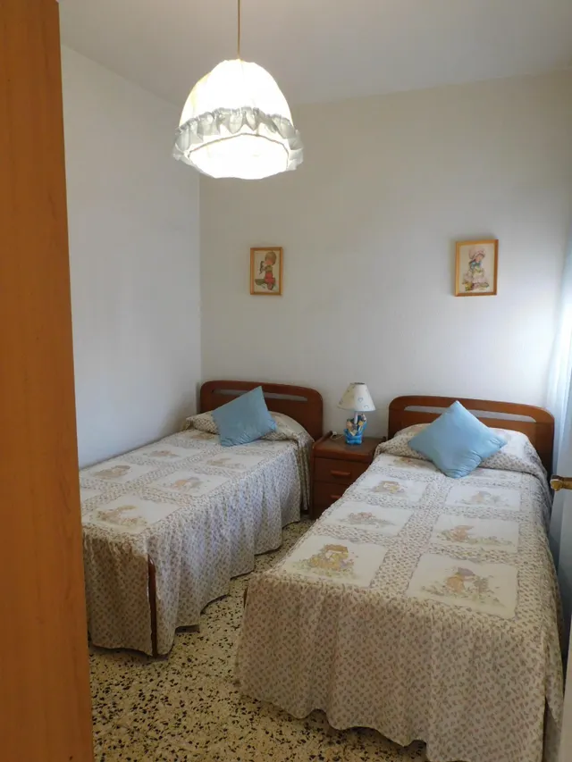 OPORTUNIDAD PISO 4º PLANTA 103 M2 TODO EXTERIOR CON ASCENSOR, 3 DORMITORIOS, BAÑO. — 23