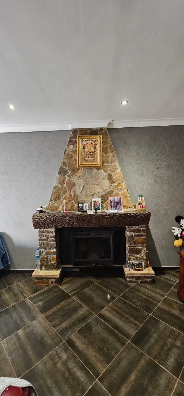 RESTAURANTE CON VIVIENDA SUPERIOR EN PLATJA DELS RIELLS — 18