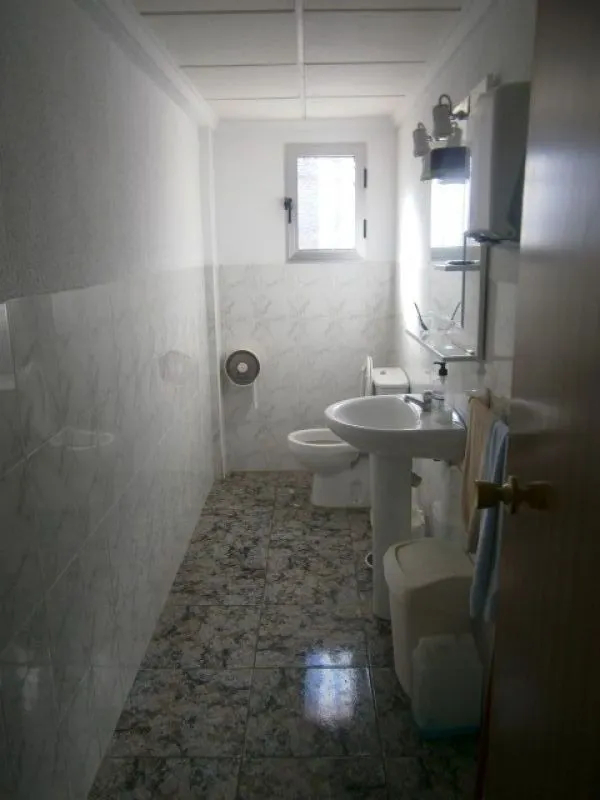Nave industrial con vivienda y parcela de 11.800 metros — 10