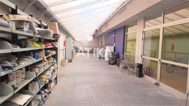 EXCELENTE LOCAL EN VENTA — 9
