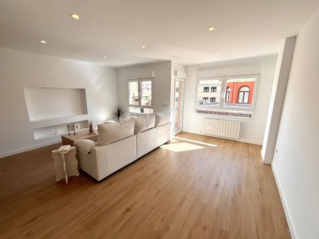 PISO EN VENTA ZONA CENTRO - foto 2