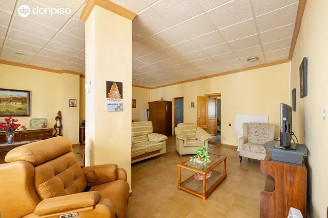 ¡Tu hogar ideal te espera en Moraleda de Zafayona! — 29