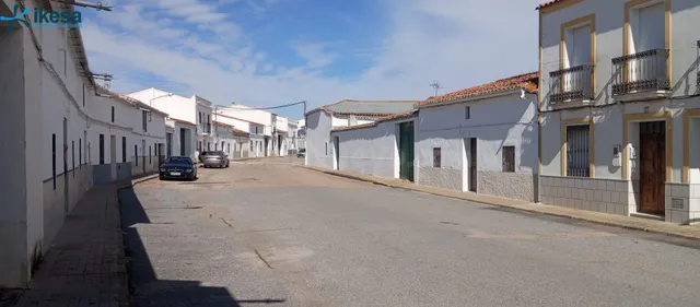Venta de Casa en Ahillones - Badajoz - foto 3