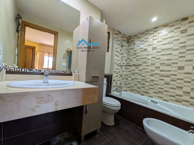 Amplio apartamento con gran terraza y piscina en Alfaz del Pi — 16
