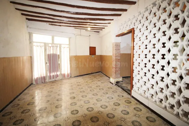 REF. 1861_CASA PARA REFORMAR EN EL CENTRO DE OROPESA DEL MAR - foto 4