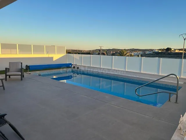 FANTÁSTICA VILLA DE OBRA NUEVA EN TORREMENDO - foto 4