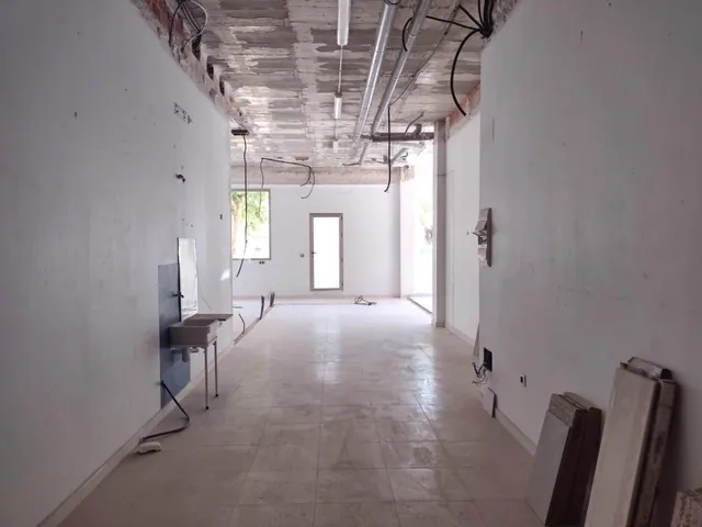 ¡Se alquila local comercial en Puente Tocinos! — 6
