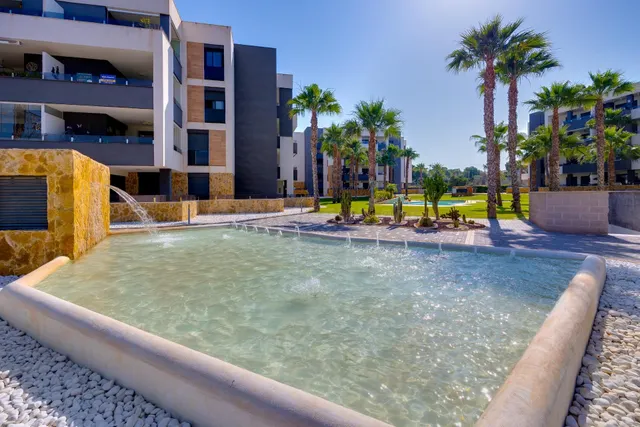 APARTAMENTO DE LUJO EN ORIHUELA COSTA — 3