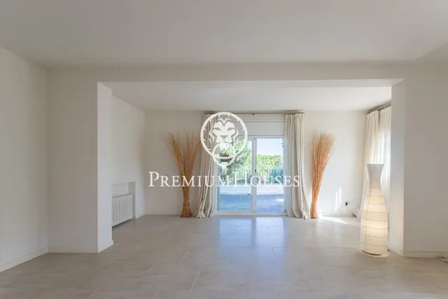 Casa en venta con piscina en Sant Andreu de Llavaneres — 27