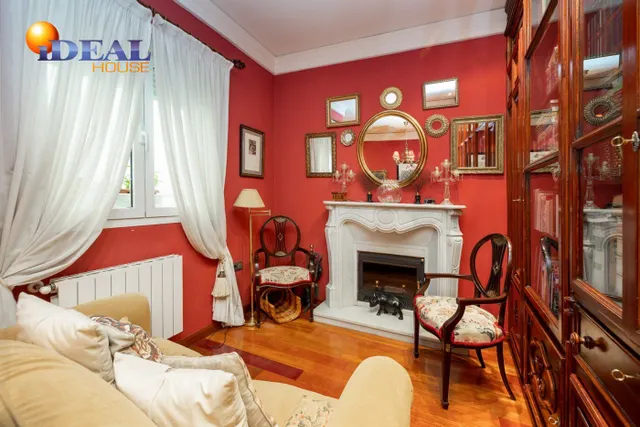 FANTASTICA CASA EN PLAZA DE LOS LOBOS — 35