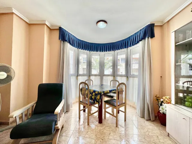 IMPECABLE VIVIENDA DE 2 habitaciones + PARKING EN PLENA AVENIDA DE LAS HABANERAS, A TAN SOLO 450m DE LA PLAYA — 11