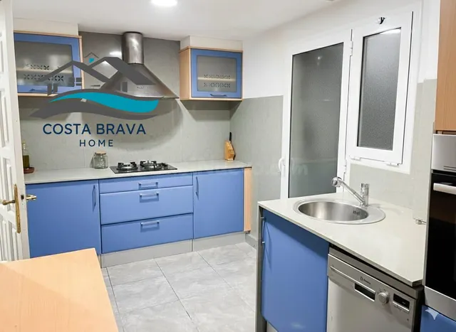 ESTUPENDO PISO CÉNTRICO Y CERCA DEL MAR - foto 2