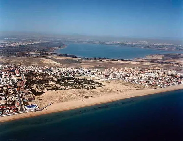 Espectacular Piso Reformado con Vistas al Mar en La Mata - ¡Tu Refugio Mediterráneo! — 45