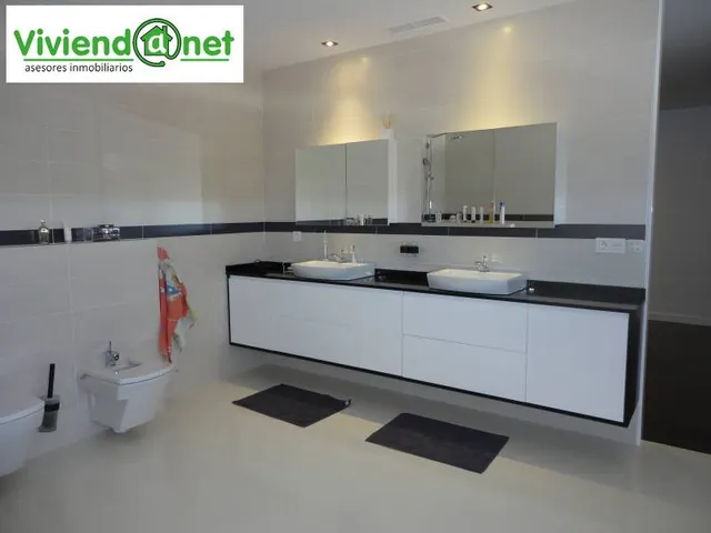ESPECTACULAR CHALET EN ZONA TORRELLANO BAJO — 8