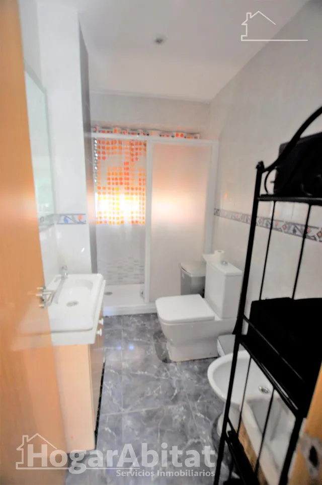 Exterior y acogedor con balcón junto av. del cid — 18