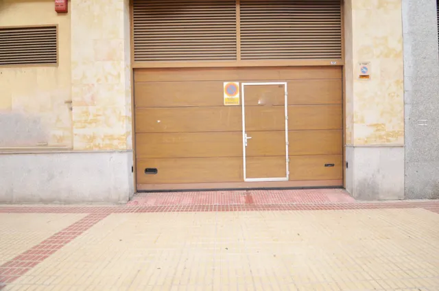 Urbis te ofrece un garaje en zona El Rollo-Picasso, Salamanca. — 13
