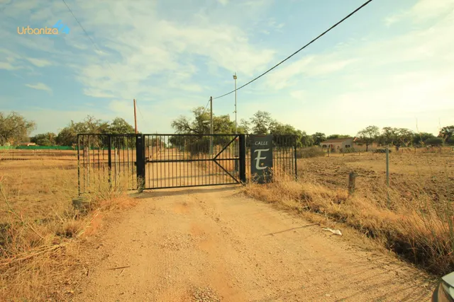 PARCELA CON VIVIENDA EN BOTOA, TODO ESCRITURADO, HIPOTECABLE — 15