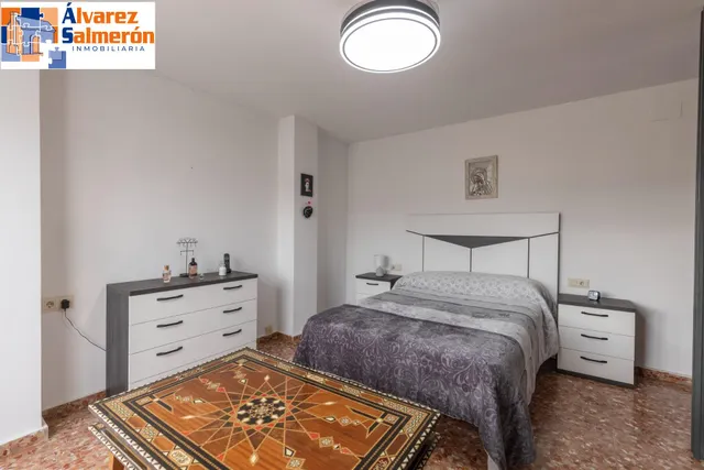 MAGNIFICA UNIFAMILIAR ADOSADA DE 4 PLANTAS EN LOMA LINDA CON PISCINA COMUNITARIA — 27