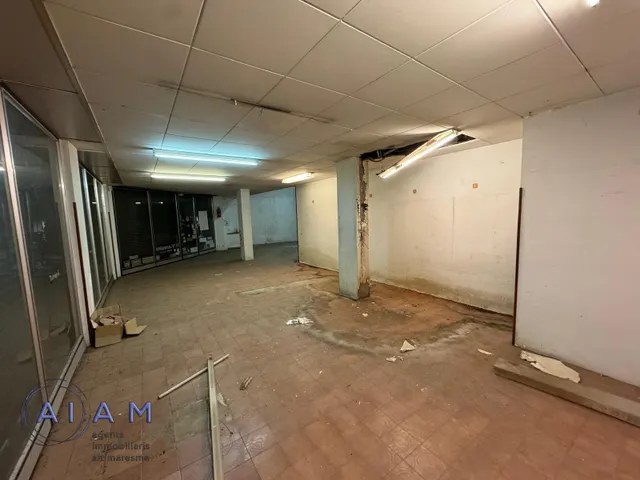 LOCAL COMERCIAL EN VENTA — 19