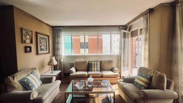 SE VENDE EN EXCLUSIVA "Amplia vivienda de 162 m2, con terraz - foto 3