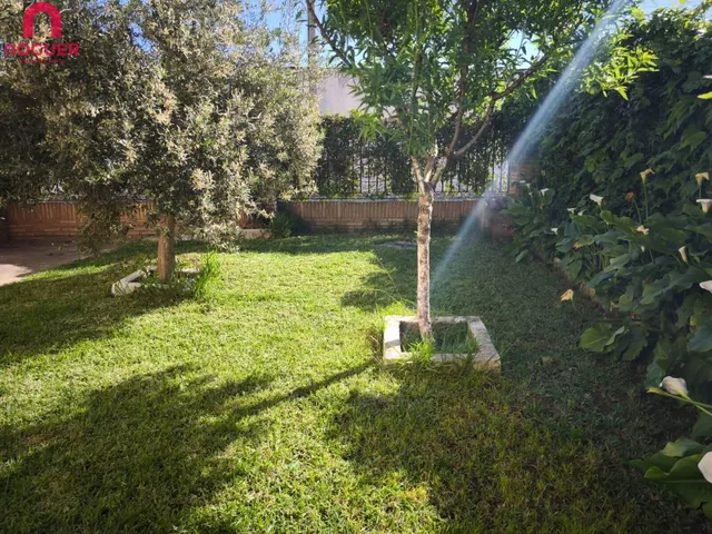 FANTASTICA CASA ZONA AEROPUERTO CON LUZ Y AGUA Y ESCRITURAS — 46